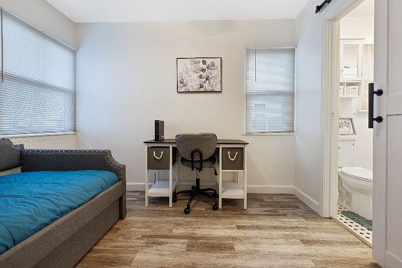 Furnished Finder property 501717_1 photo 28