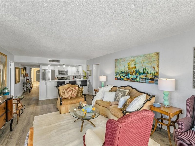 Furnished Finder property 501753_1 photo 15