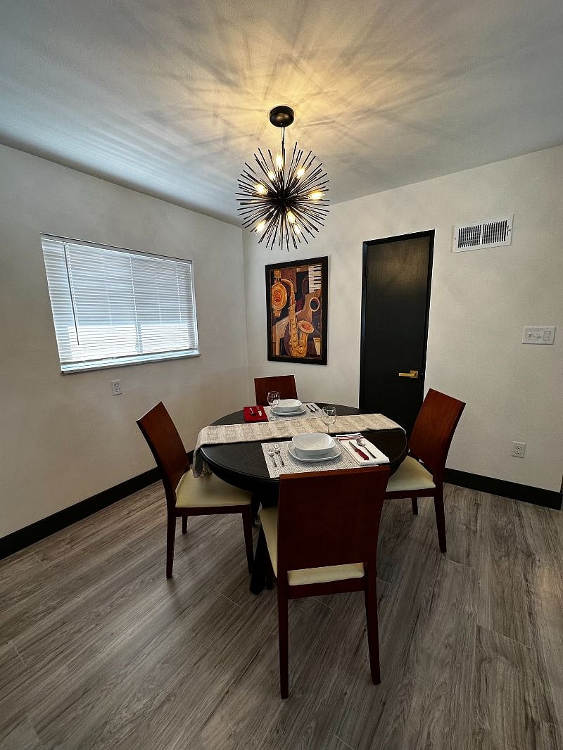 Furnished Finder property 501832_1 photo 6