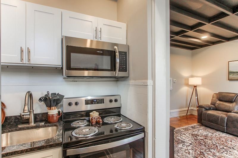 Furnished Finder property 501901_1 photo 27