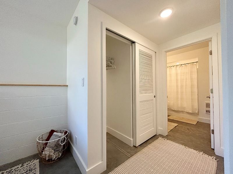 1 of 2 closet spaces (adjacent laundry)