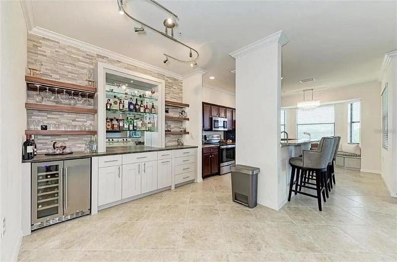 Furnished Finder property 501988_1 photo 7