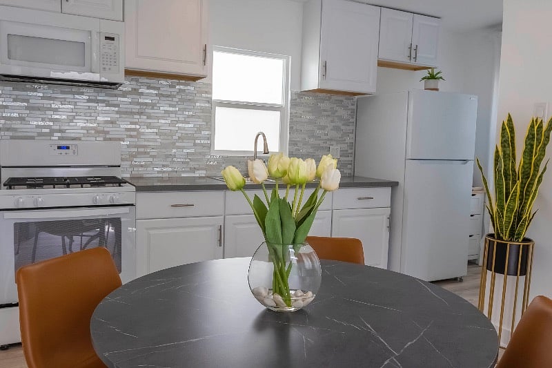 Furnished Finder property 502050_2 photo 5