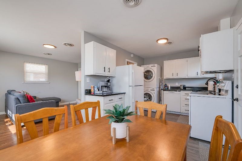 Furnished Finder property 502052_1 photo 5