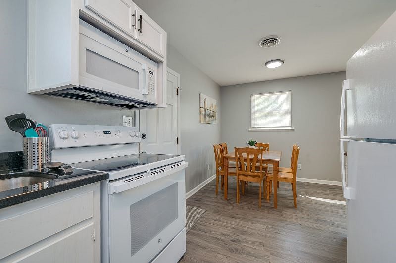 Furnished Finder property 502052_1 photo 7