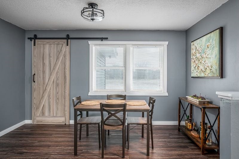 Furnished Finder property 502061_1 photo 4