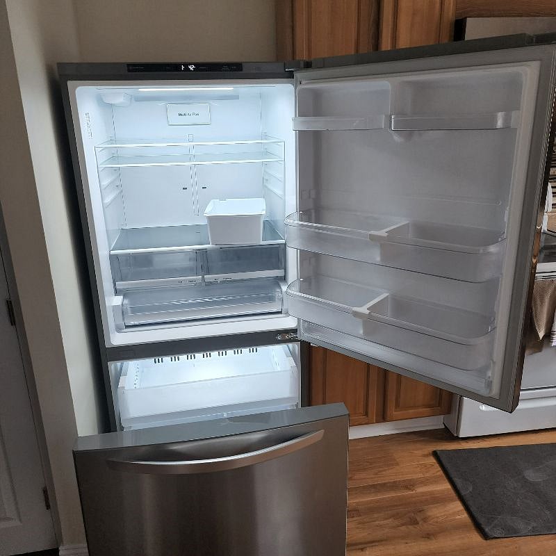 Refrigerator