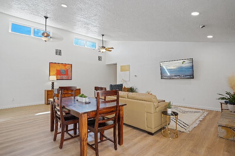 Furnished Finder property 502229_1 photo 3