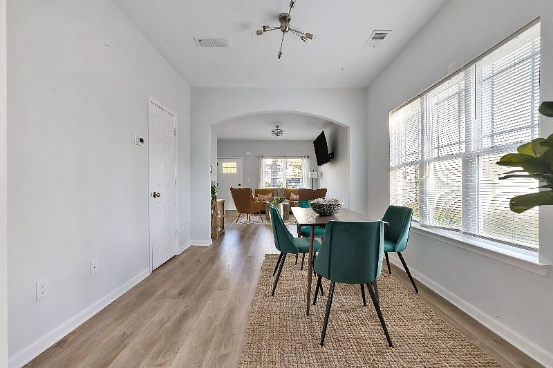 Furnished Finder property 502322_1 photo 5