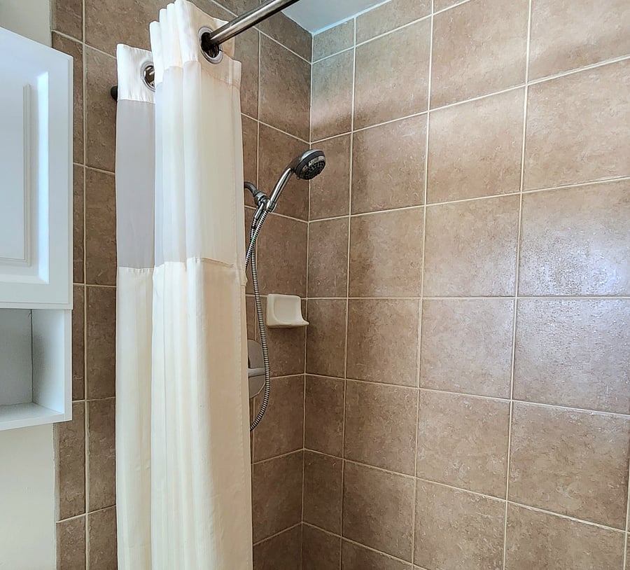Master bedroom bathroom