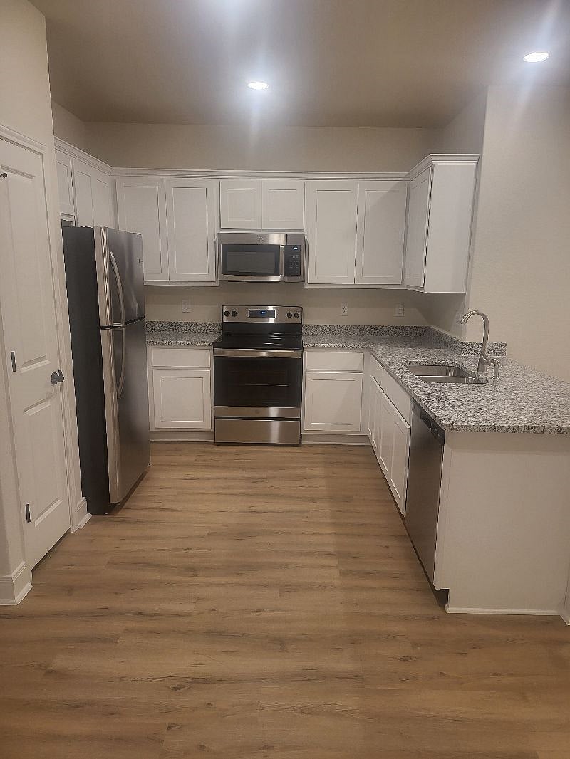 Furnished Finder property 502361_1 photo 5