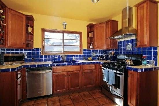 Furnished Finder property 502405_1 photo 3