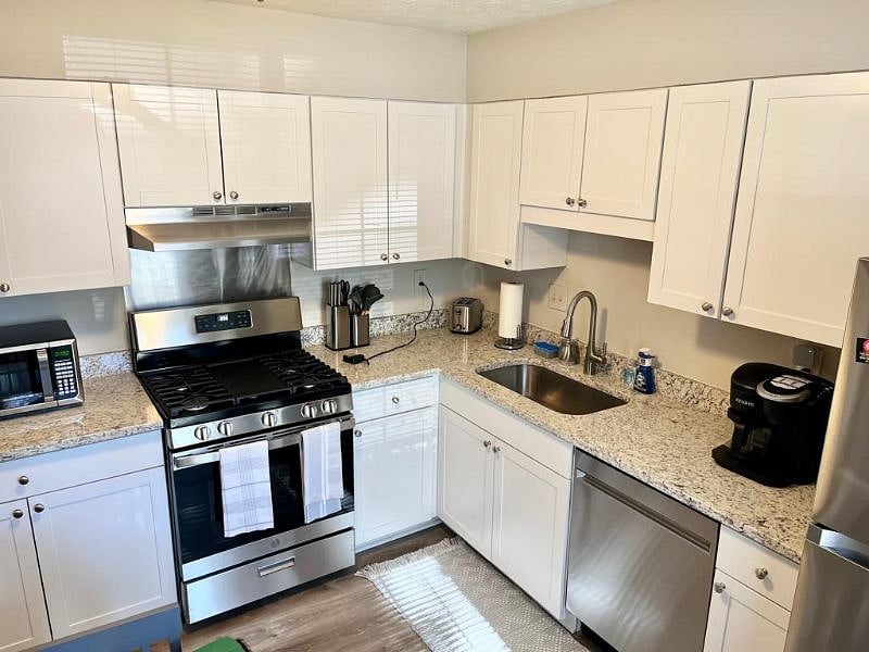 Furnished Finder property 502408_1 photo 8