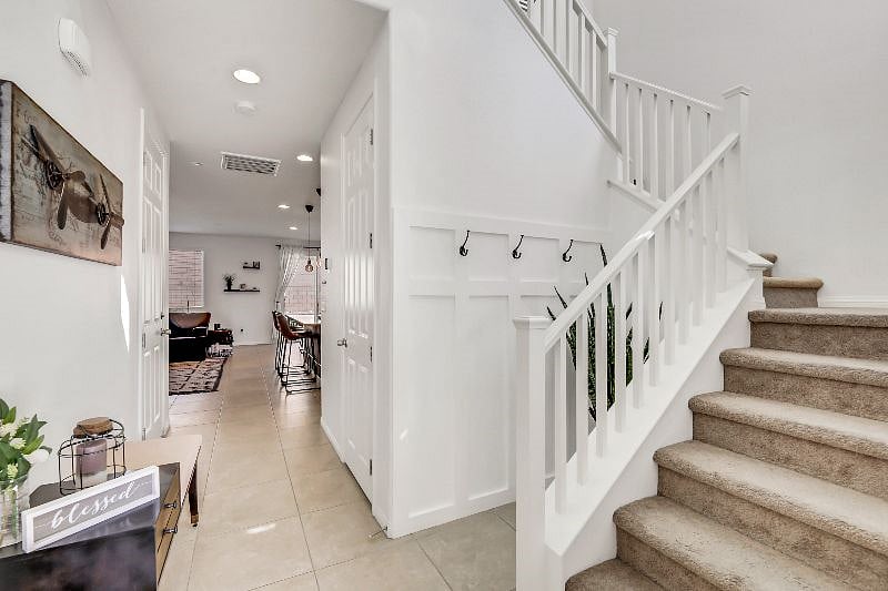 Furnished Finder property 502427_1 photo 3