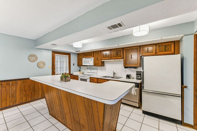 Furnished Finder property 502557_1 photo 14