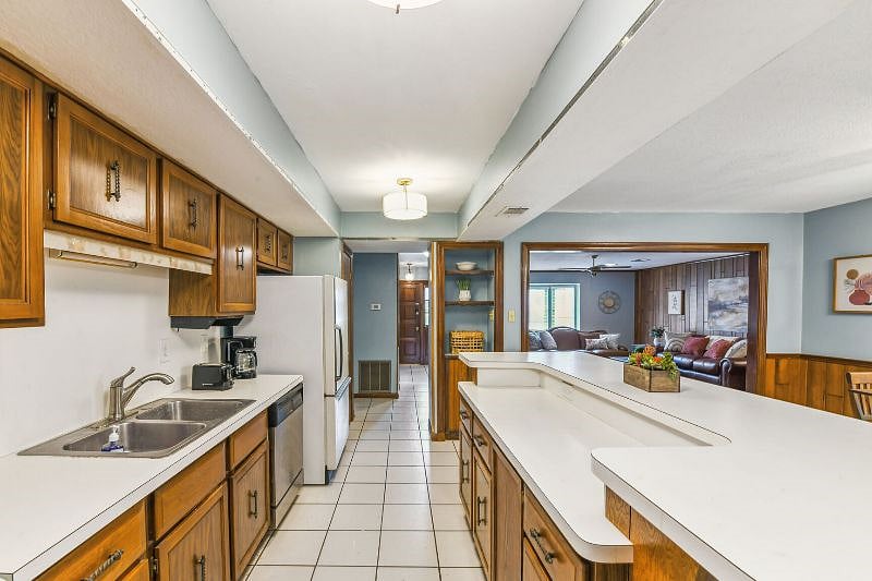 Furnished Finder property 502557_1 photo 12