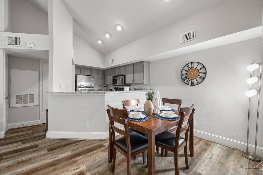 Furnished Finder property 502628_1 photo 12