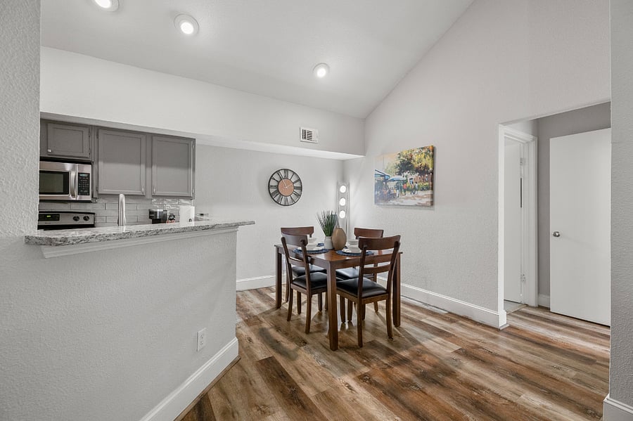 Furnished Finder property 502628_1 photo 13