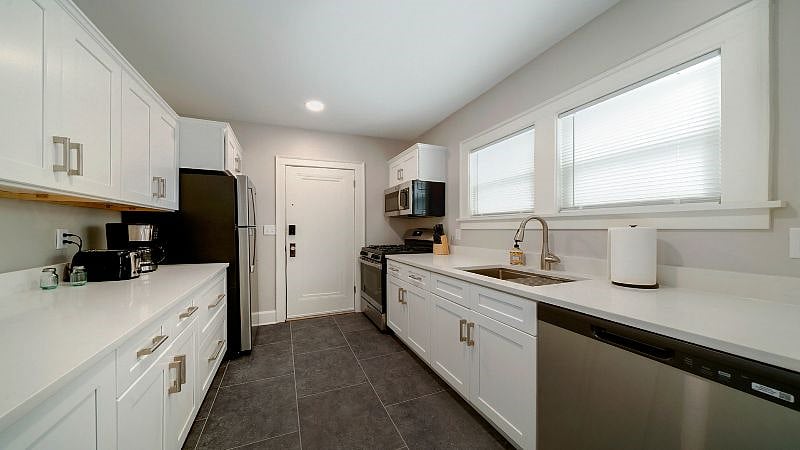 Furnished Finder property 502707_1 photo 7