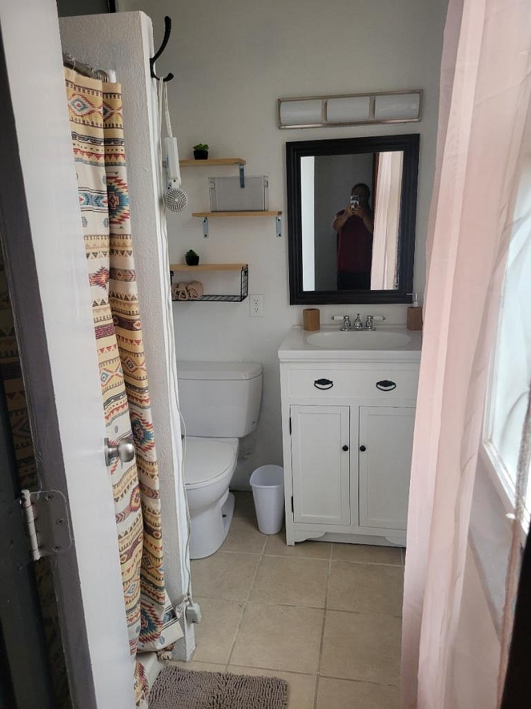 Room 1 Bathroom