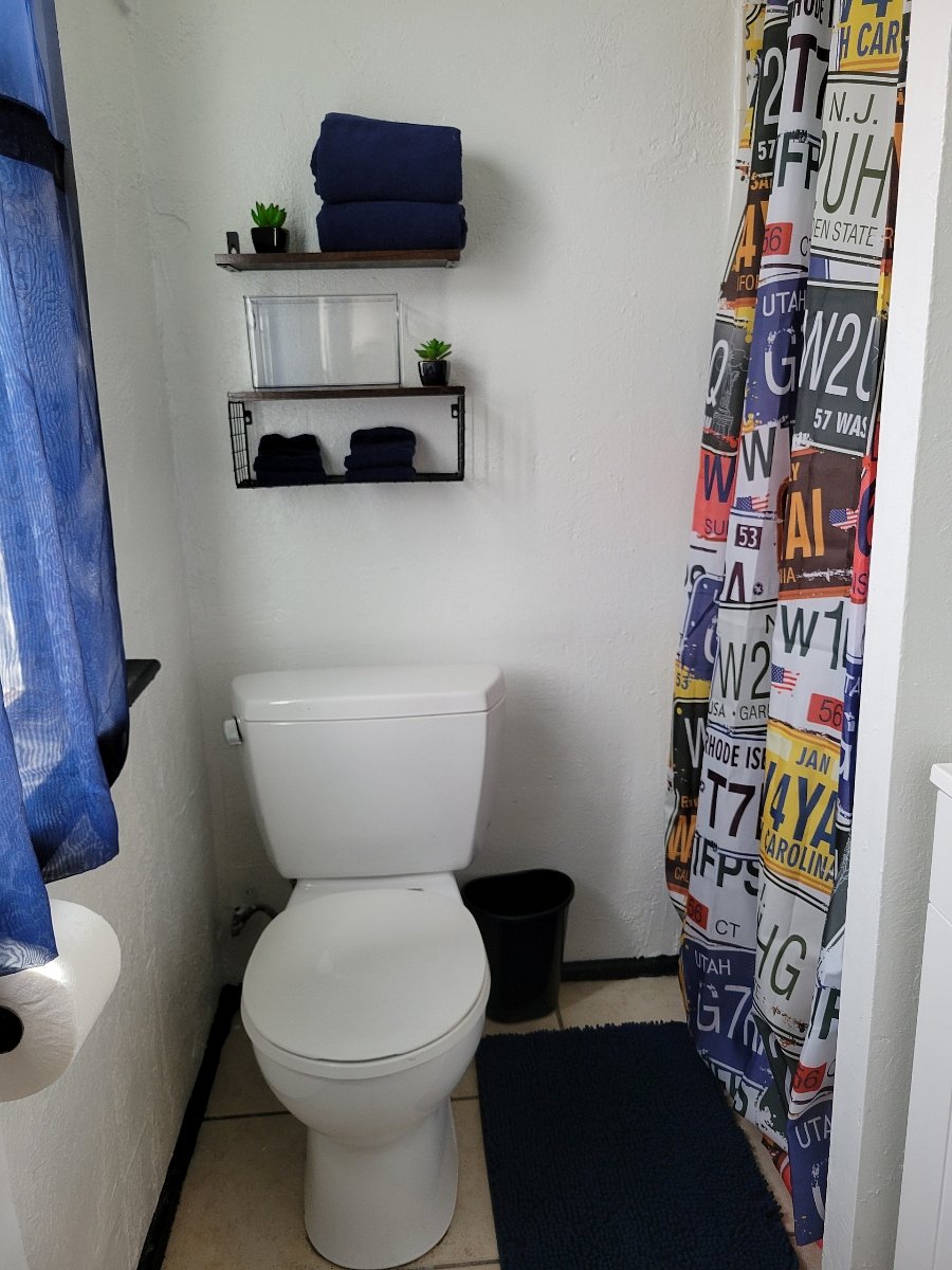 Room 2 Bathroom