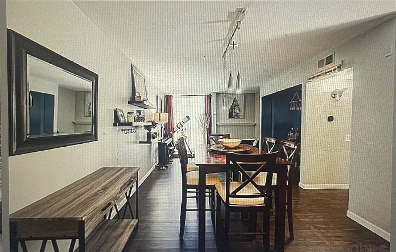 Furnished Finder property 502743_1 photo 4