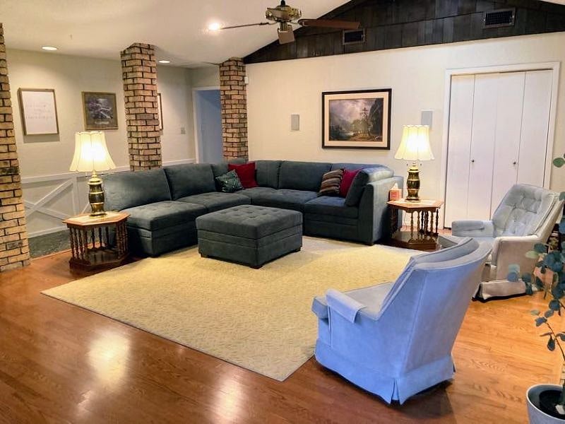 Furnished Finder property 502746_1 photo 3