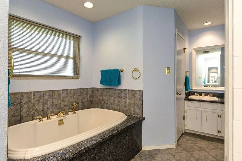 Furnished Finder property 502746_1 photo 9