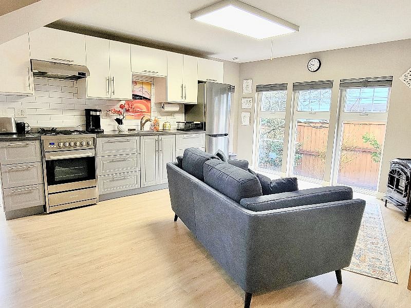 Furnished Finder property 502755_1 photo 6