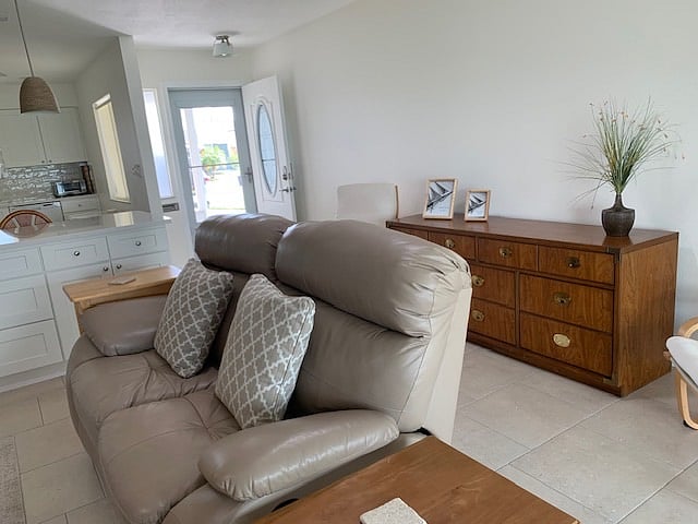 Furnished Finder property 502795_1 photo 5