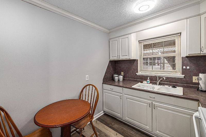 Furnished Finder property 502822_1 photo 11