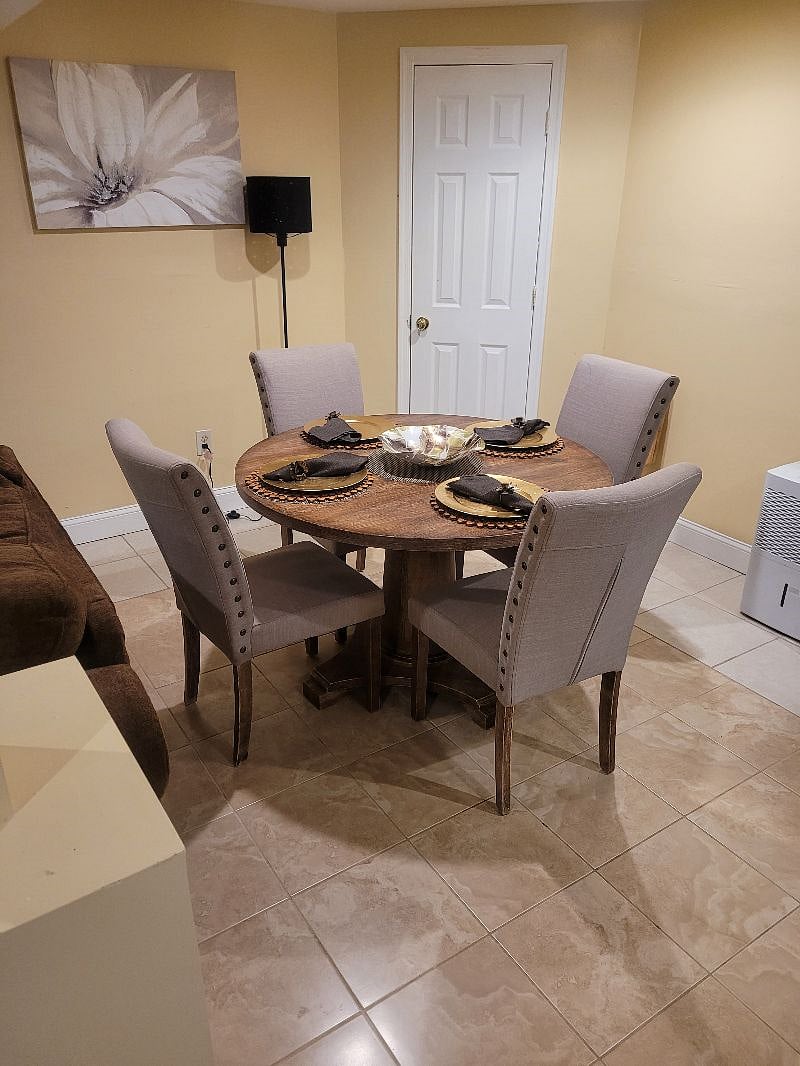 Furnished Finder property 502899_1 photo 3