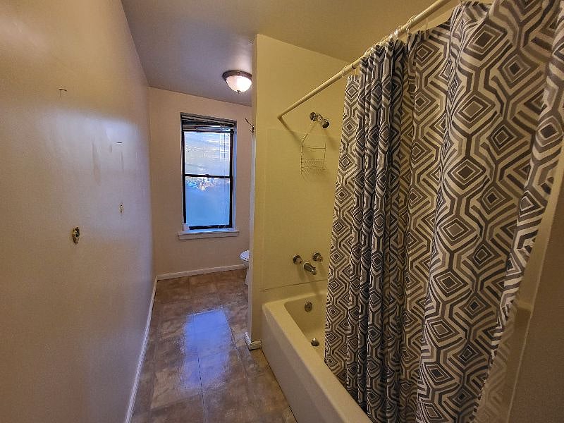Furnished Finder property 502987_1 photo 12