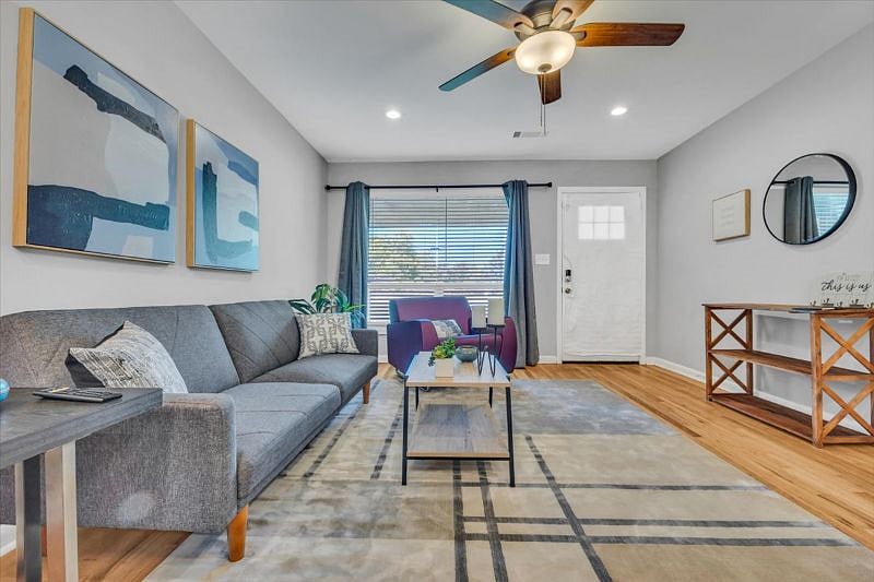 Furnished Finder property 503007_1 photo 3