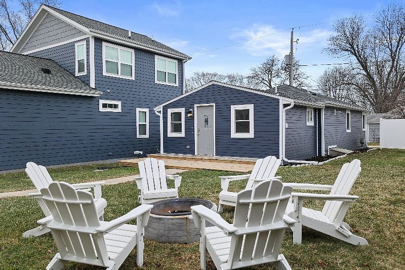 Backyard firepit