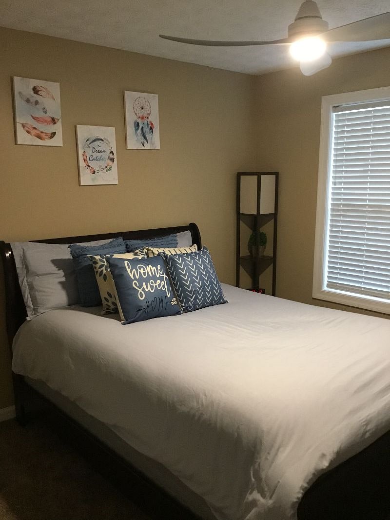 Queen bedroom 1