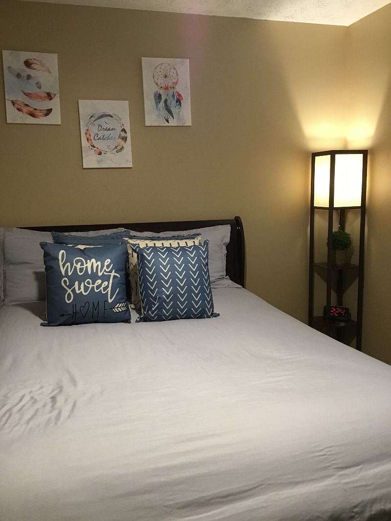 Queen bedroom 1