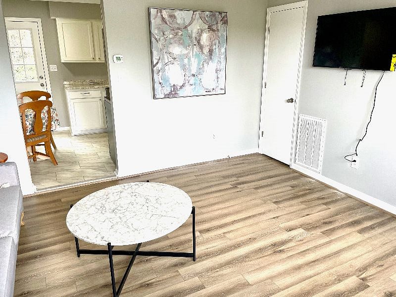Furnished Finder property 503137_1 photo 16