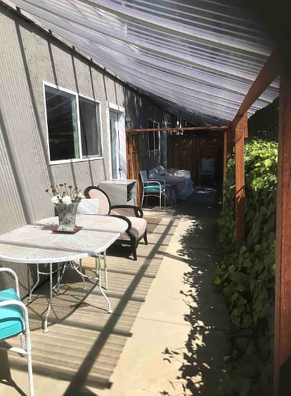 New covered patio. Very Private surrounded by green ivy with Views of SF Bay, and Richmond San Rafael bridge.
