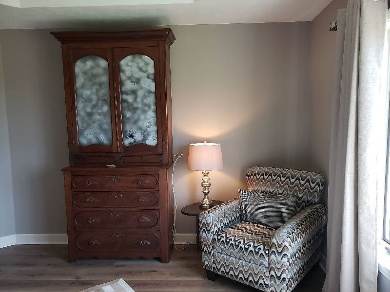35 inch Smart TV w/ Cable inside dresser!