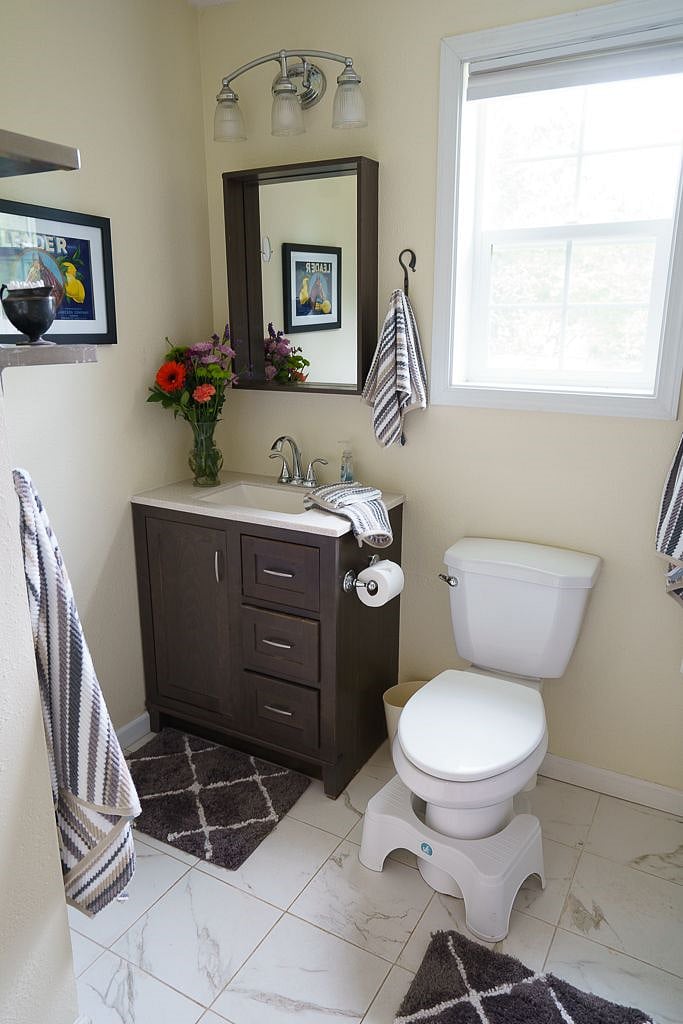Full bathroom