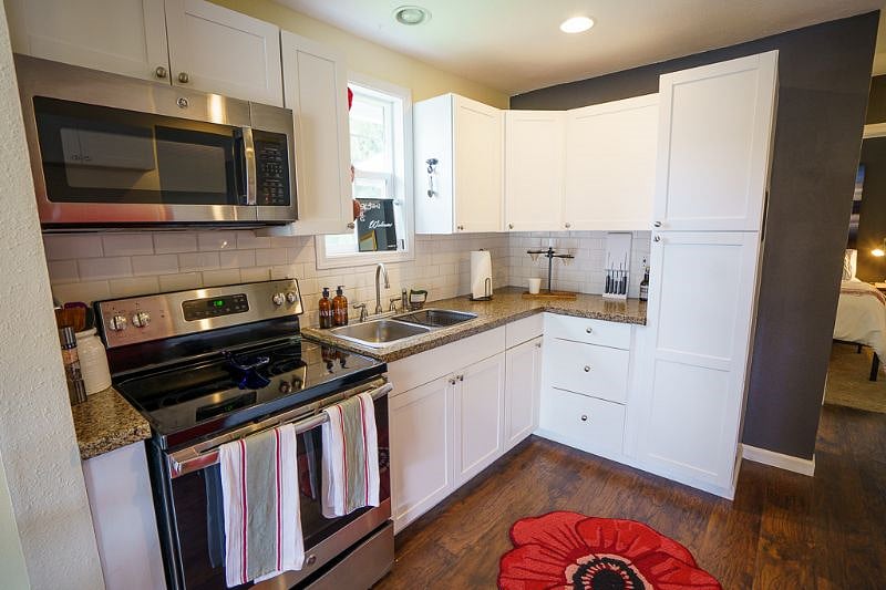 Full kitchen with new appliances