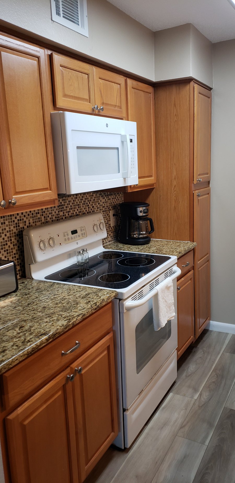 Furnished Finder property 503334_2 photo 6