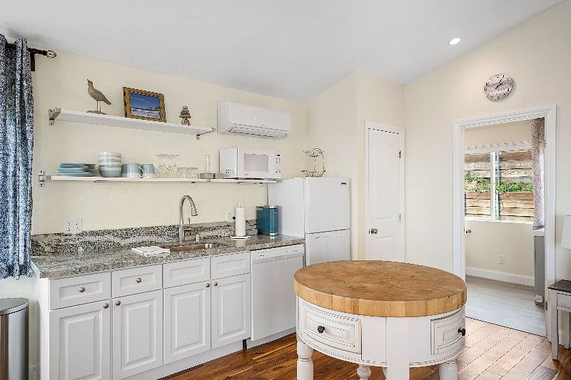 Furnished Finder property 503384_1 photo 11