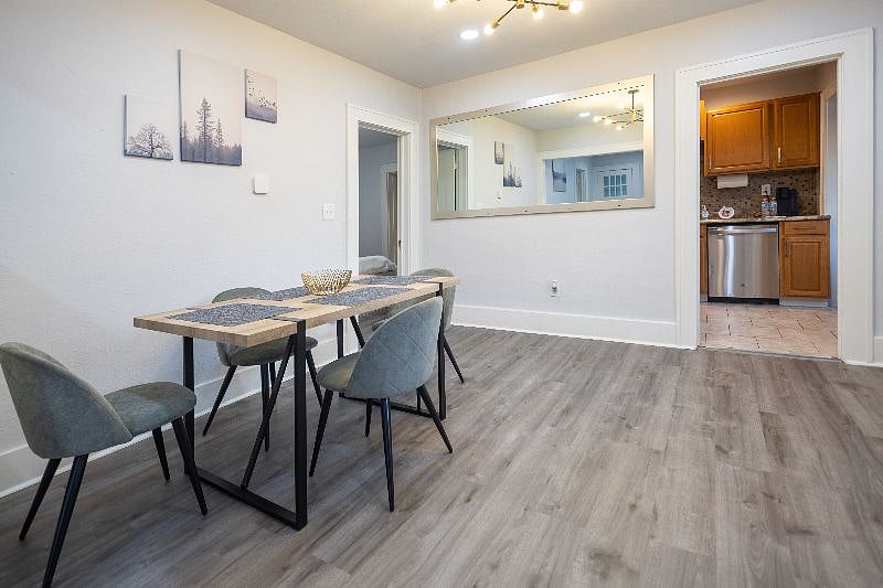 Furnished Finder property 503429_1 photo 23