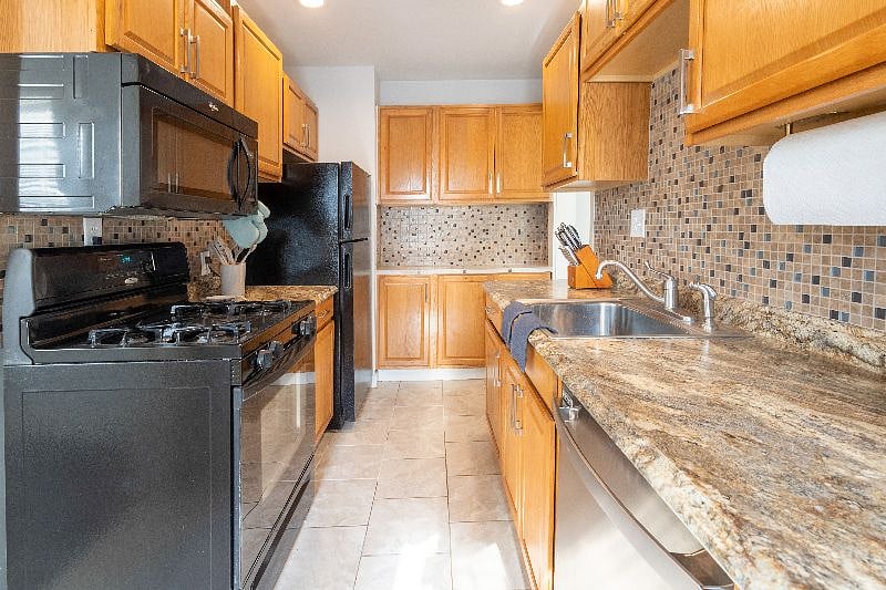 Furnished Finder property 503429_1 photo 31