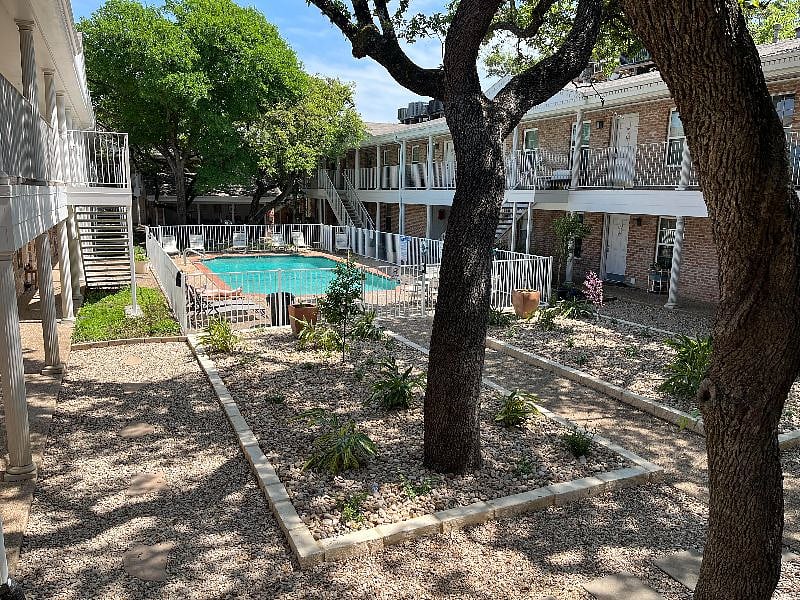 Furnished Finder property 503514_1 photo 8