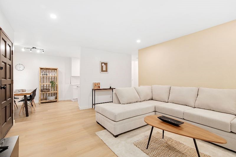 Furnished Finder property 503516_1 photo 8
