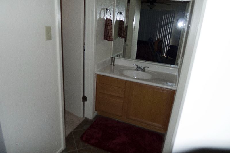 Master Bedroom 1/4 Bath