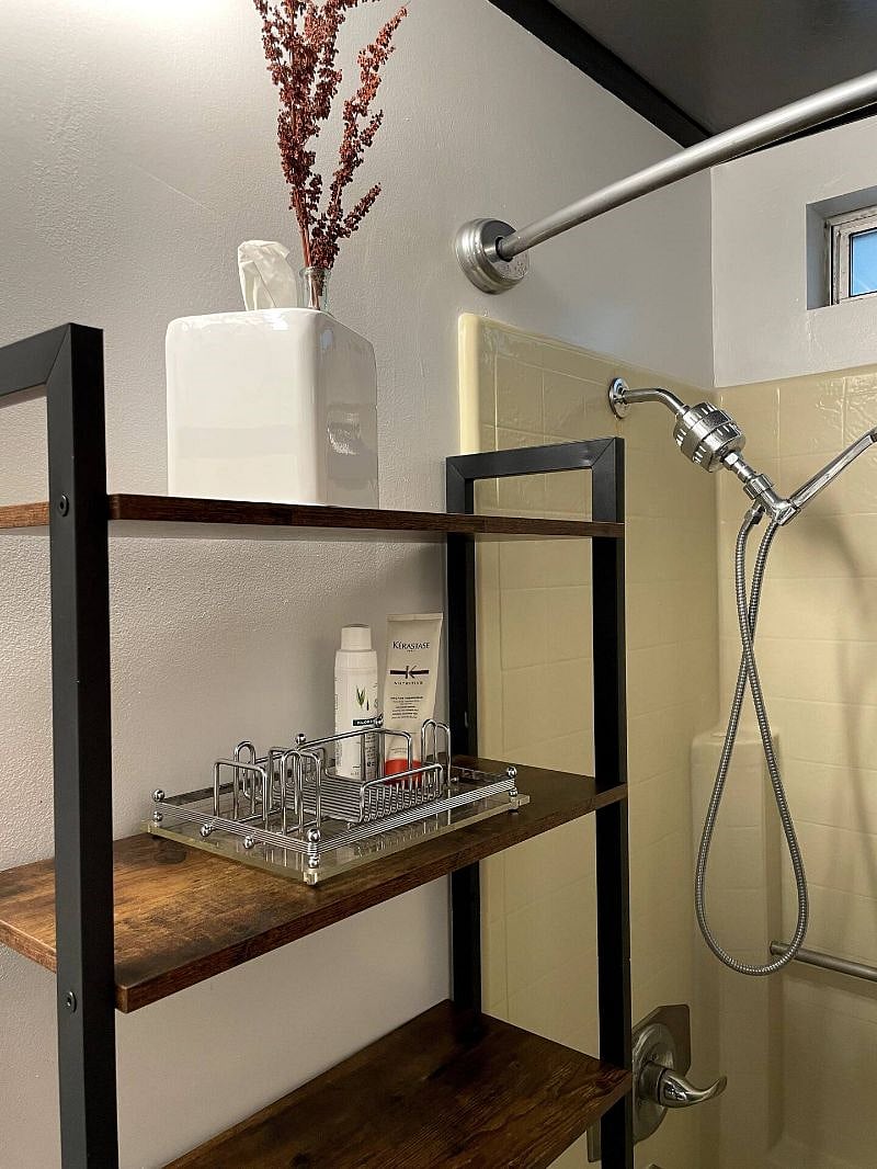 Little luxuries like a water purifier-softener, soft tissues and an organisation caddy.